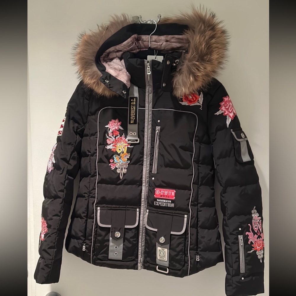 New Bogner ski jacket with tag. Made with Swarovski elements.